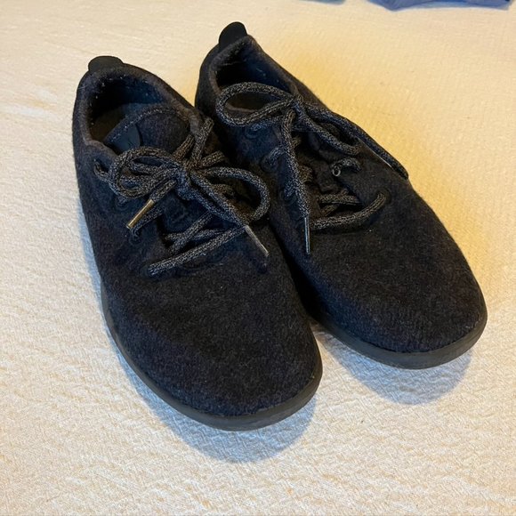 Allbirds Women's Wool Runners - Natural Black (Black Sole) - Picture 2 of 5